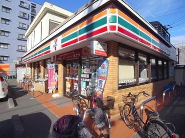 【コンビニエンスストア】セブンイレブン　足立東綾瀬店まで242ｍ