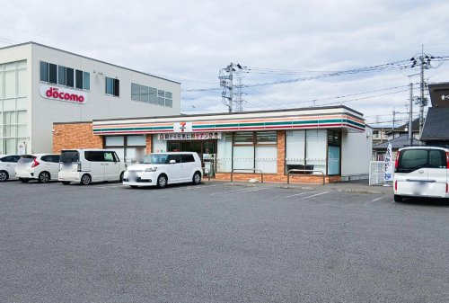 【コンビニエンスストア】セブン‐イレブン　小山西城南5丁目店まで718ｍ