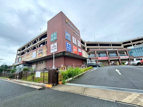 【ショッピングセンター】ベニバナウォーク桶川まで853ｍ