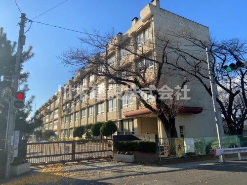 【小学校】霞ヶ関西小学校まで400ｍ