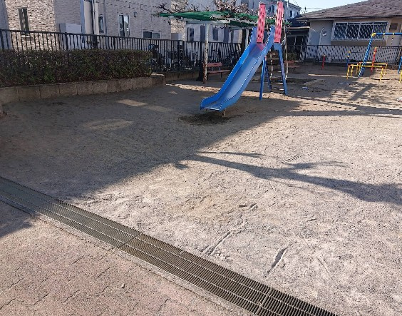 【公園】狭山ケ丘公園まで813ｍ