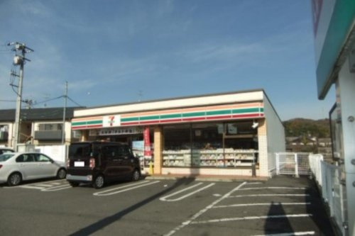 【コンビニエンスストア】セブンイレブン　岡山山崎店まで1440ｍ