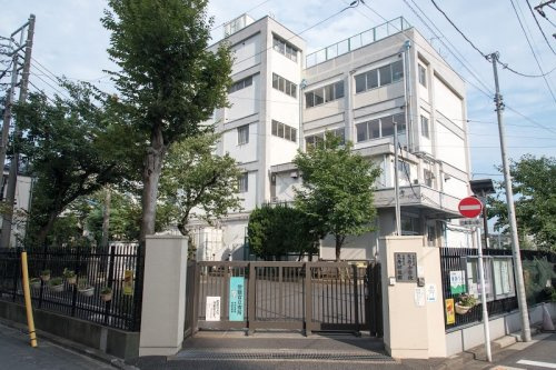 【小学校】墨田区立曳舟小学校まで82ｍ