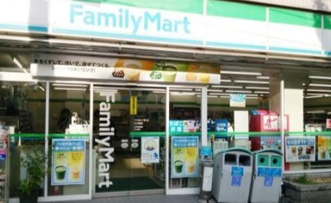 【コンビニエンスストア】ファミリーマート北河堀店まで331ｍ