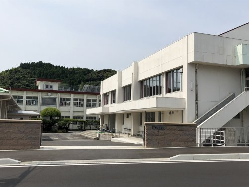 【中学校】鹿児島市立郡山中学校まで4016ｍ