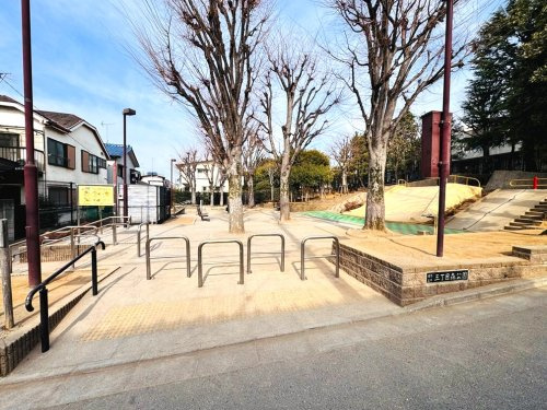 【公園】練馬区立三丁目森公園まで890ｍ
