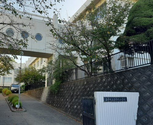 【小学校】王寺町立王寺北小学校まで1801ｍ