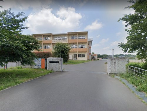 【中学校】笠間市立岩間中学校まで1117ｍ