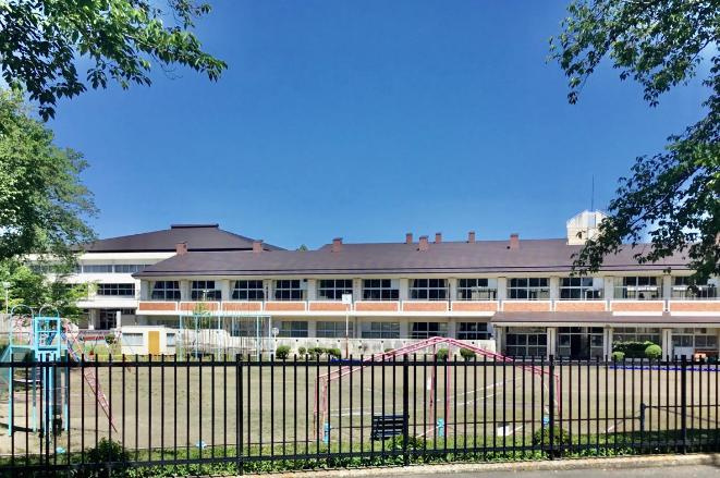 【小学校】五軒小学校まで720ｍ