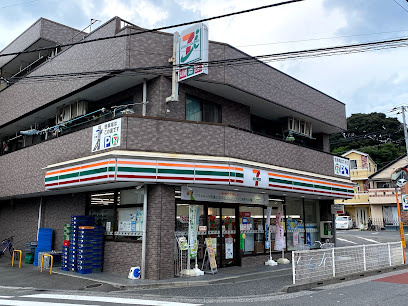 【コンビニエンスストア】セブンイレブン　調布上石原3丁目店まで859ｍ