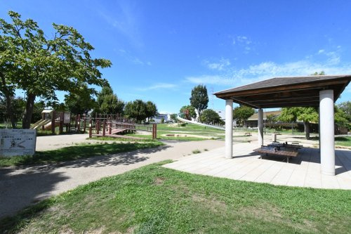 【公園】昆陽南公園まで803ｍ
