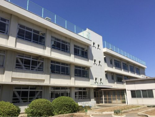 【中学校】深谷市立　幡羅中学校まで487ｍ