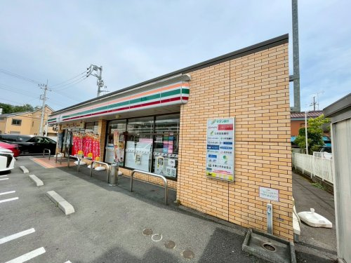 【コンビニエンスストア】セブンイレブン福生牛浜駅東店まで952ｍ