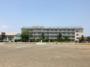 【小学校】平塚市立富士見小学校まで1134ｍ