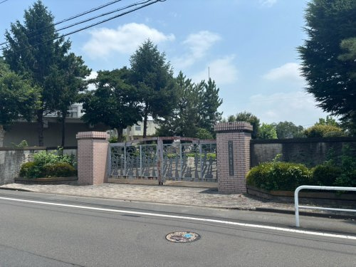 【小学校】鶴ヶ島第二小学校まで480ｍ