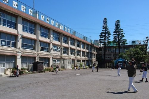 【小学校】練馬区立石神井西小学校まで1387ｍ