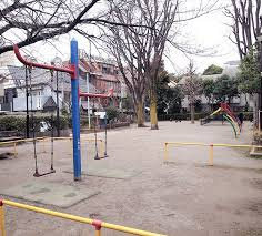 【公園】西麻布二丁目児童遊園まで614ｍ