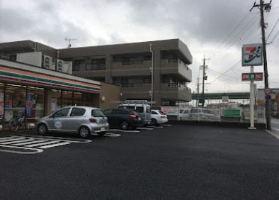 【コンビニエンスストア】セブンイレブン　清須花咲店まで985ｍ