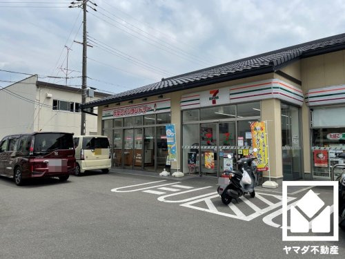 【コンビニエンスストア】セブンイレブン　伏見桃山南口店まで347ｍ