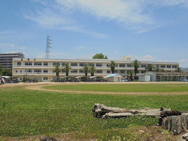 【中学校】西部中学校まで2395ｍ