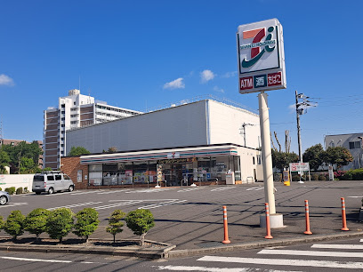 【コンビニエンスストア】セブンイレブン　西東京向台4丁目店まで141ｍ
