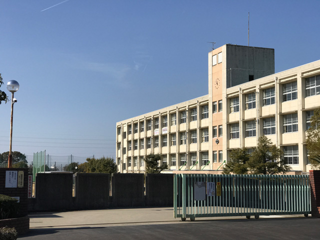 【中学校】明石市立魚住東中学校まで1900ｍ