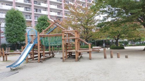【公園】小松川たんぽぽ公園まで410ｍ