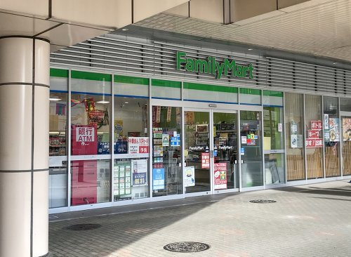 【コンビニエンスストア】ファミリーマート　エミオ保谷店まで450ｍ