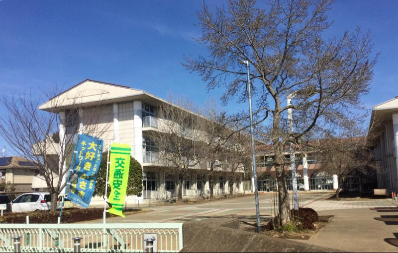 【中学校】笠間市立友部第二中学校まで2400ｍ