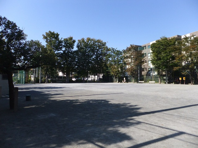 【公園】やまぶき公園・谷戸運動公園まで217ｍ