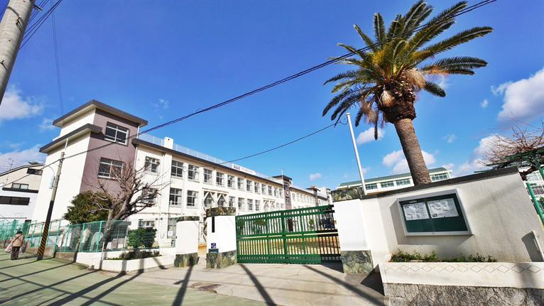 【中学校】原田中学校まで808ｍ