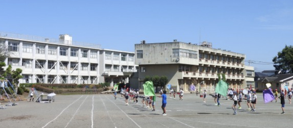 【小学校】鶴ヶ島市立鶴ヶ島第二小学校まで500ｍ