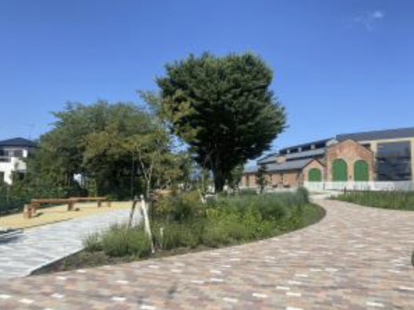 【公園】鶴ヶ丘児童公園まで90ｍ