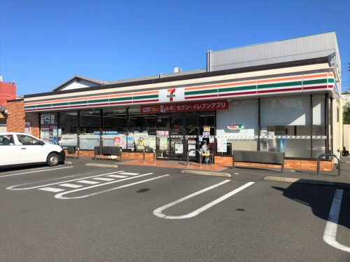 【コンビニエンスストア】セブンイレブン　清水辻1丁目店まで196ｍ