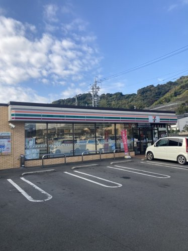 【コンビニエンスストア】セブンイレブン　清水鳥坂店まで530ｍ