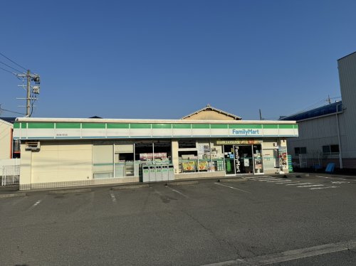 【コンビニエンスストア】ファミリーマート　清水興津中町店まで549ｍ