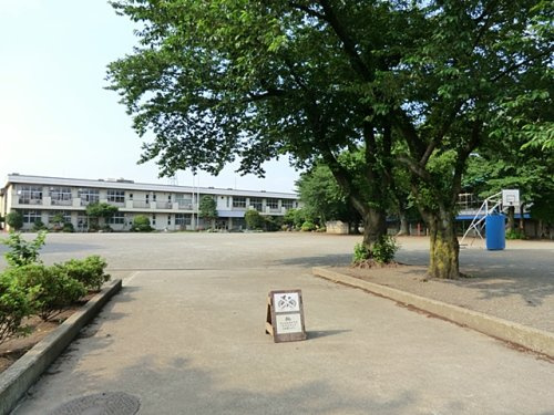 【小学校】麻溝小学校まで975ｍ