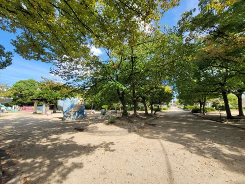 【公園】北雁替公園まで295ｍ