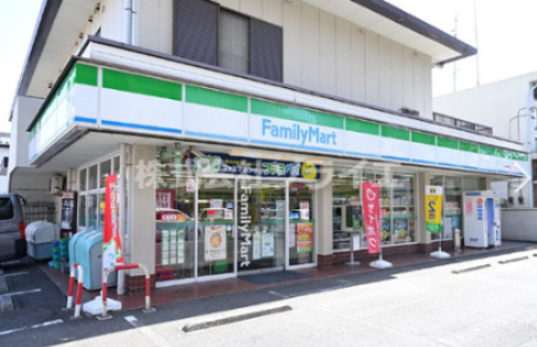 【コンビニエンスストア】ファミリーマート　川越通町店まで430ｍ