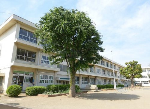 【小学校】ふじみ野市立三角小学校まで550ｍ