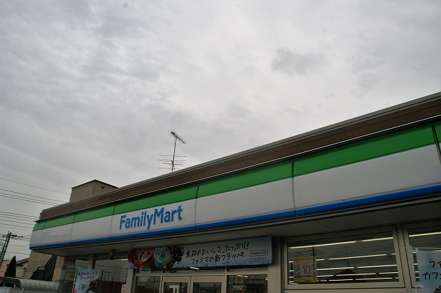 【コンビニエンスストア】ファミリーマート　羽生東七丁目店まで343ｍ