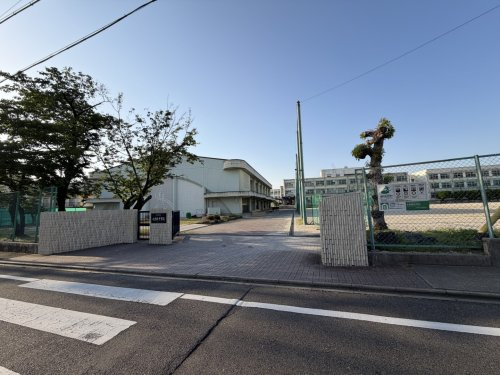 【中学校】名古屋市立大曽根中学校まで919ｍ