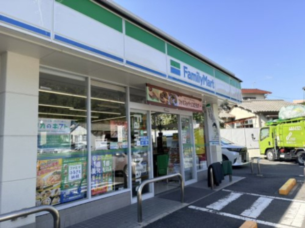 【コンビニエンスストア】ファミリーマート　己斐上二丁目店まで419ｍ