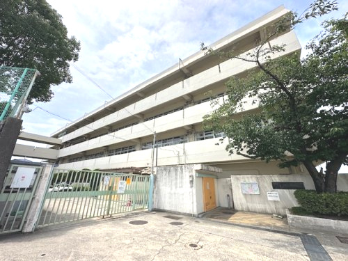 【小学校】吹田市立東山田小学校まで1332ｍ