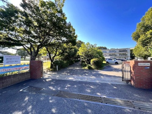 【小学校】和光市立第四小学校まで900ｍ