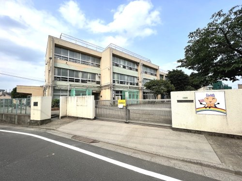【小学校】練馬区立橋戸小学校まで360ｍ