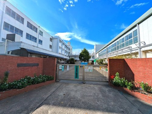 【中学校】練馬区立三原台中学校まで950ｍ