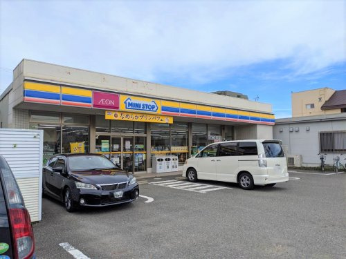 【コンビニエンスストア】ミニストップ　静岡中田店まで826ｍ