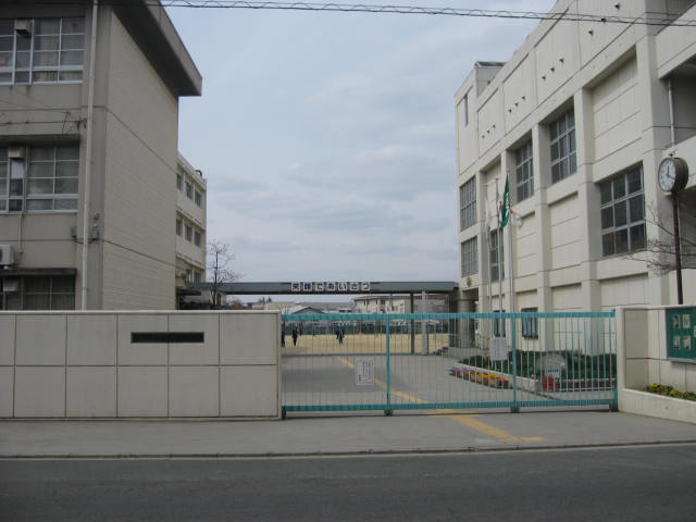【中学校】寝屋川市立第二中学校まで260ｍ
