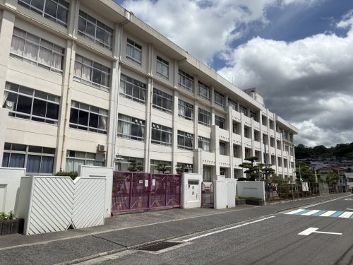 【小学校】広島市立口田東小学校まで902ｍ